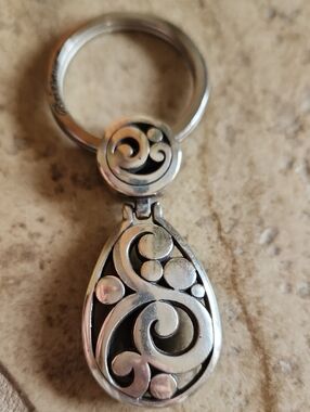 Brighton Contempo Key Fob/Keychain Silver Swirl